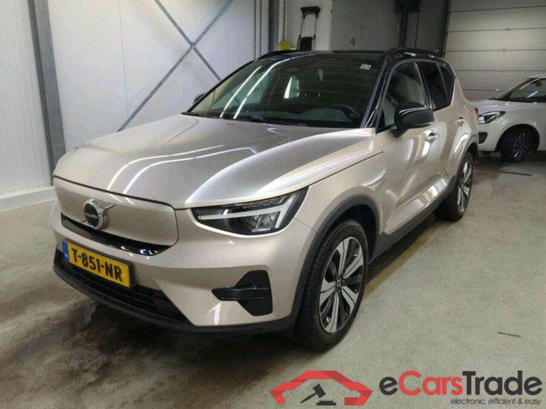 VOLVO XC40 Recharge Plus 70 kWh #1