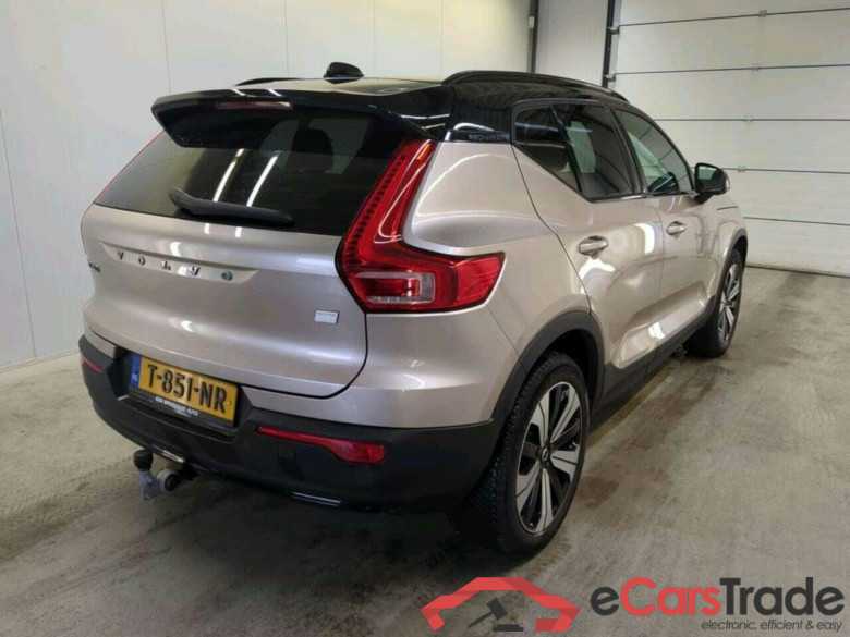 VOLVO XC40 Recharge Plus 70 kWh #2