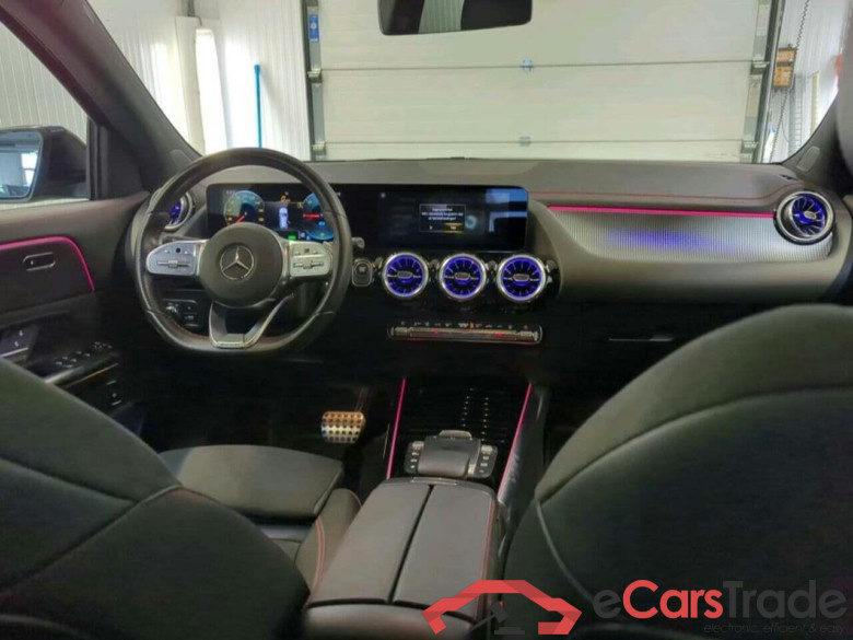 MERCEDES-BENZ EQA 300 4M. Bns Sol. AMG #3