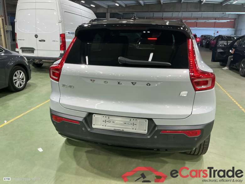 VOLVO XC40 78 kWh P8 AWD Recharge R-Design #5