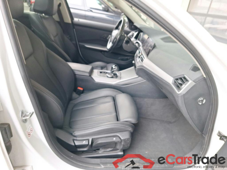 BMW - BMW 3 TOURING 320e 204PK Business Edition Pack Business Plus With Sport Seats & Travel & Harman Kardon & Electric Foldable Towing Hook   * HYBRID * #3