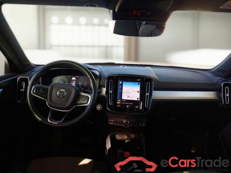 VOLVO XC40 / 2021 / 5P / FUORISTRADA T4 RECHARGE PLUG-IN AUTO CORE N1 #3