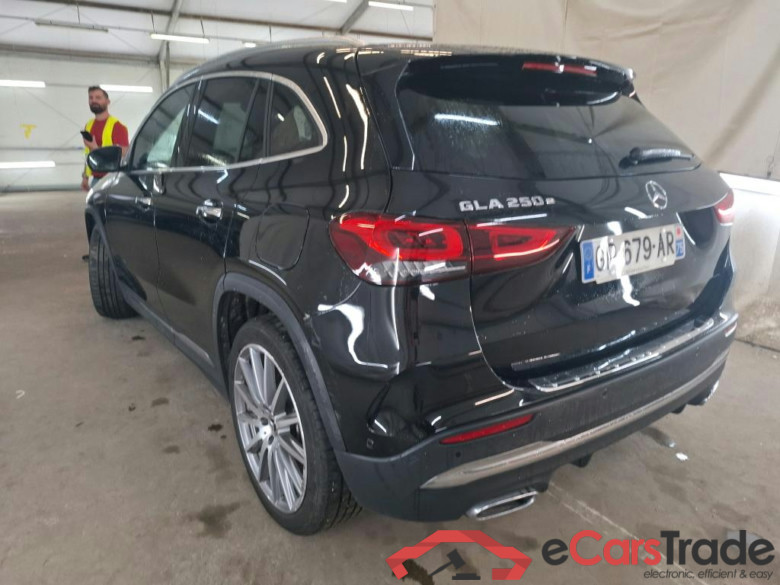 MERCEDES-BENZ GLA / 2020 / 5P / SUV GLA 250 e AMG LINE DCT #3