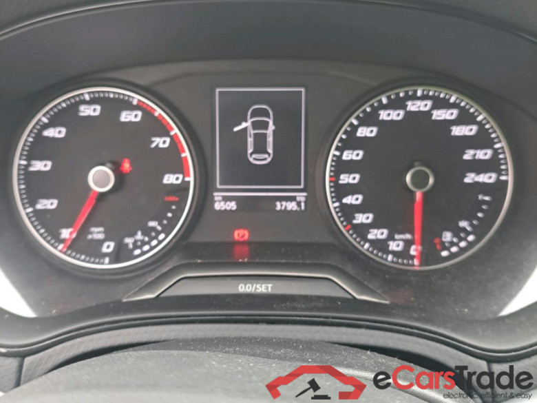 SEAT Ibiza / 2017 / 5P / berlina con portón 1.0 TSI 81kW (110CV) Style Plus (AC2) #4