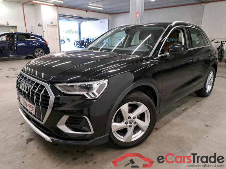 AUDI - AUD Q3 35 TFSI 150PK S-Tronic Advanced Pack Platinum With Heated Seats & LED & Cruise Control & APS front & Rear & Camera * PETROL *