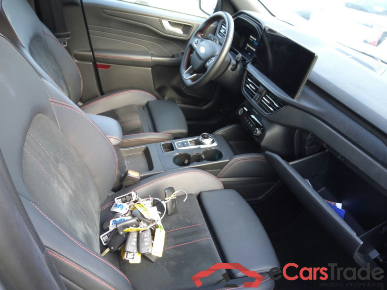 FORD Kuga 2.5 243CV AutomÃ¡tico   ST-LINE X(Winterpack) #3