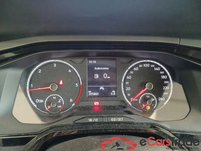 VOLKSWAGEN POLO / 2017 / 5P / BERLINA 1.6 TDI SCR 70KW BUSINESSCOMFORTLINE BMT #4