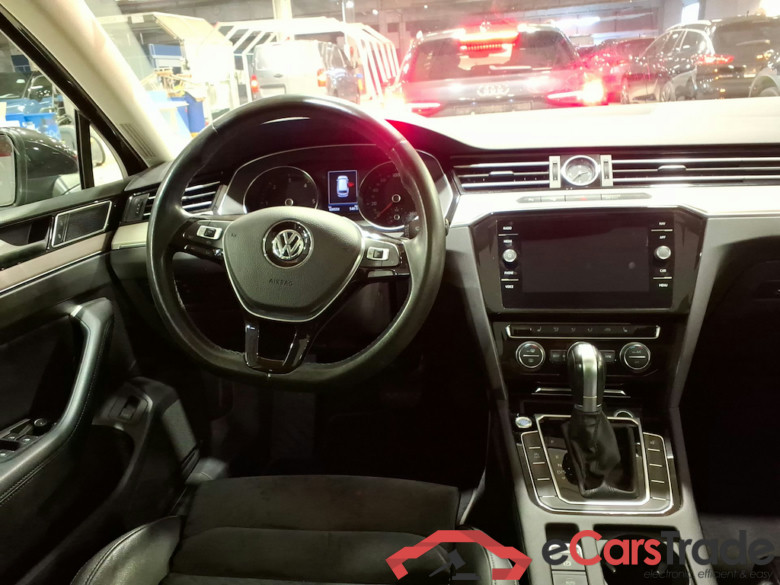 VOLKSWAGEN PASSAT VARIANT DIESEL - 2015 1.6 TDi Highline Business DSG (EU6.2) STOCK #6