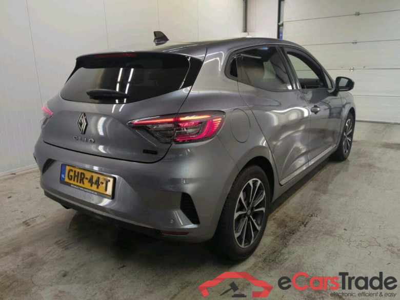 RENAULT CLIO 1.6 ETFH 145 techno #2