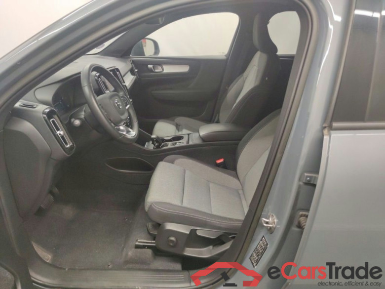 Volvo XC40 B3 Core DCT 5d #3