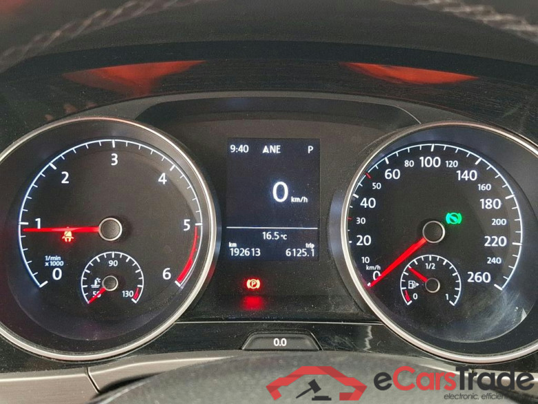 VOLKSWAGEN Touran / 2015 / 5P / monospace 2.0 TDI 115 DSG7 Lounge Business 7 pl #6