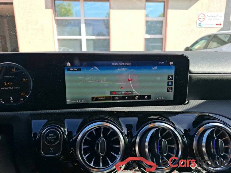 Mercedes A 200 AMG Night Pano LED-Multibeam Burmester Widescreen Ambient Navi Sport-Leather-Alcantara KeylessGo Camera Klima PDC ... #6