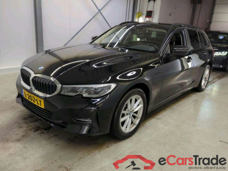 BMW 3-serie Touring 320e Bns Ed.P #1