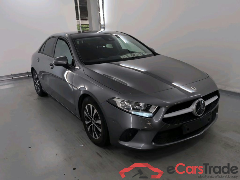 MERCEDES-BENZ A-CLASS LIMOUSINE 1.3 A 180 BUSINESS SOLUTION ESSENTIAL #2
