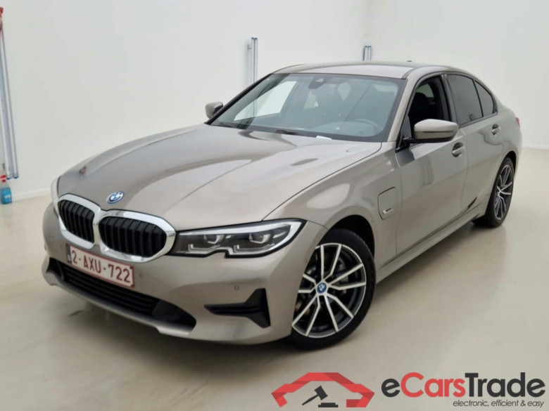BMW 3-SERIE BERLINE 2.0 330E AUT