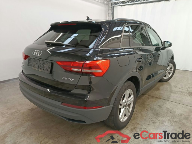 Audi Q3 35 TDI S Tronic Bus. Ed. Attraction 5d #2