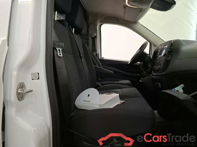 Mercedes-Benz Vito 110CDI Functional XL 4d #3