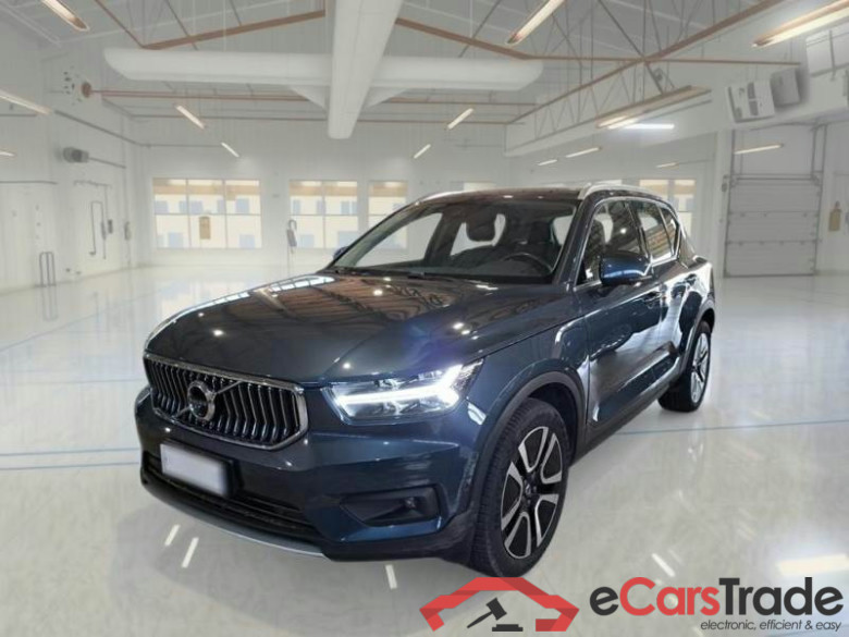 VOLVO XC40 / 2017 / 5P / SUV T5 PLUG-IN HYBRID AUTO RECH INSCRIP EXPR #1