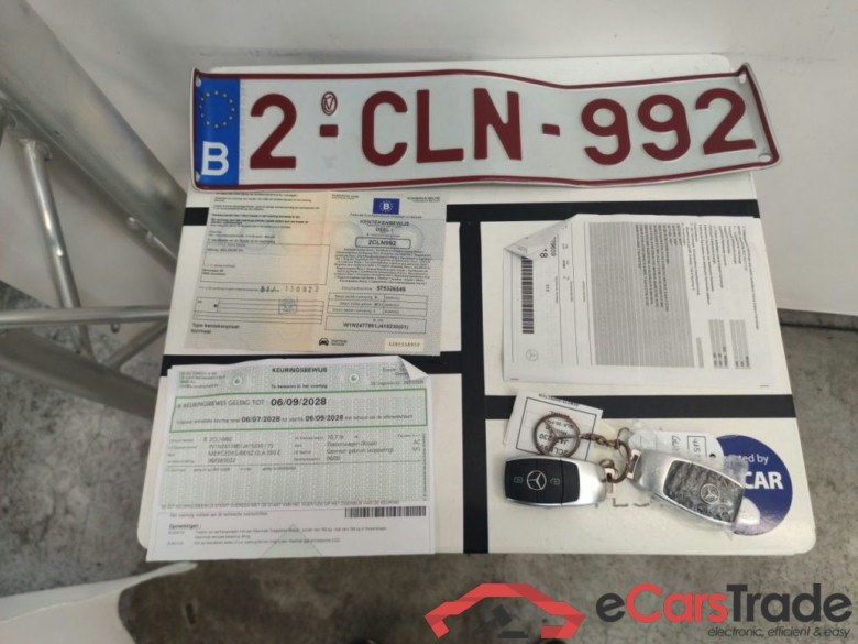 Mercedes-Benz GLA GLA 250 e 5d #4
