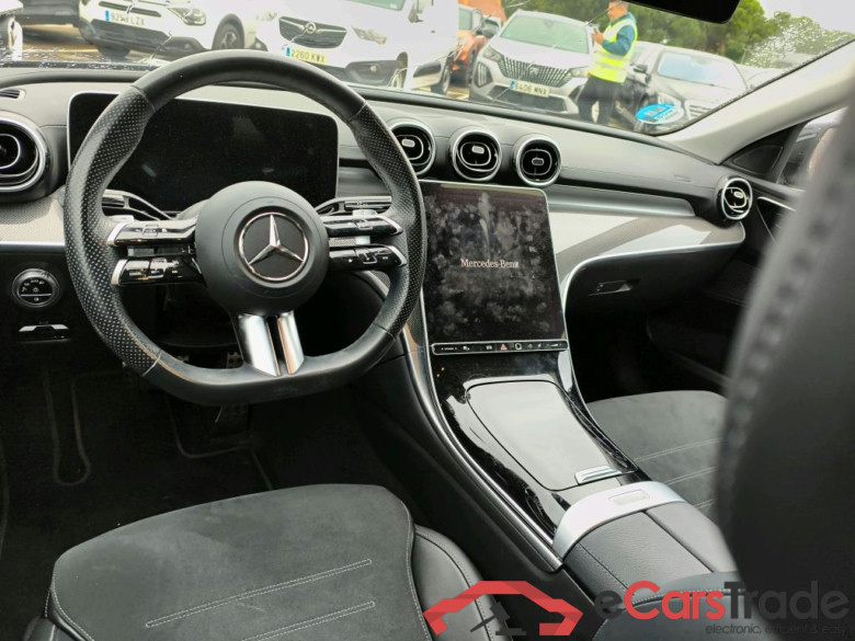 MERCEDES-BENZ Clase C / 2021 / 4P / sedán C 220 d #3