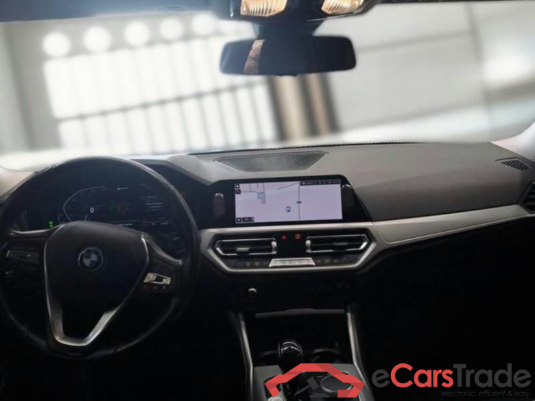 BMW SERIE 3 / 2018 / 5P / STATION WAGON 330E XDRIVE BUSINESS ADVAN. TOURING AUTO #3
