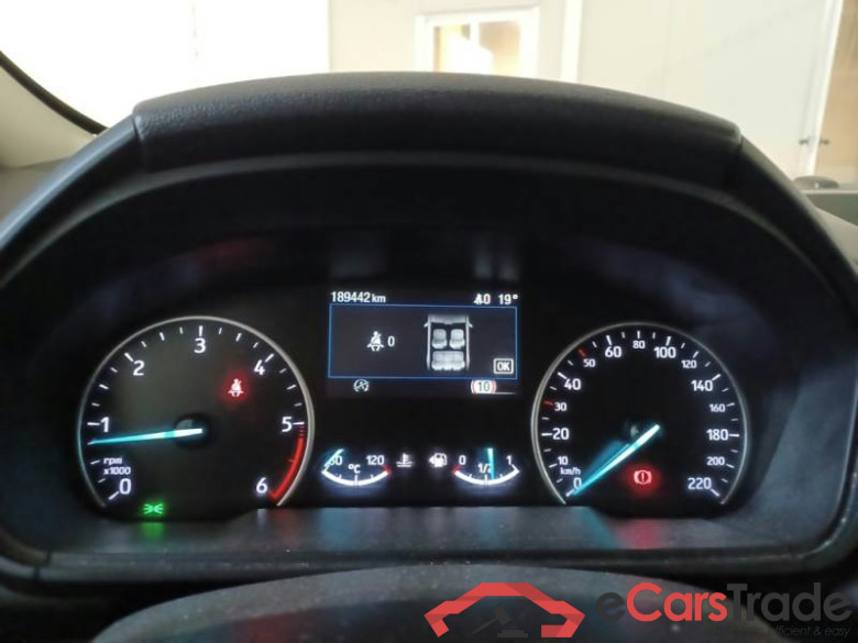FORD ECOSPORT / 2017 / 5P / SUV 1.5 ECOBLUE 95CV SeS TITANIUM #4