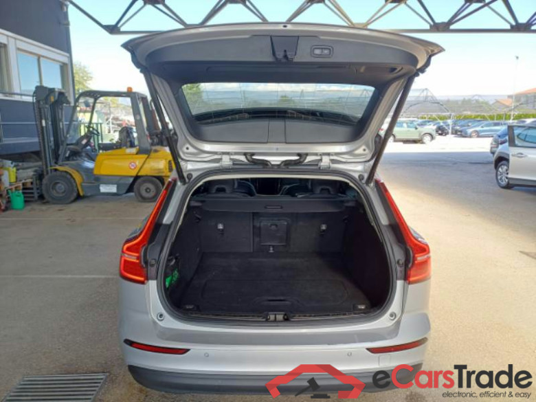 VOLVO V60 / 2019 / 5P / STATION WAGON B4 D AUTOM.CORE #5