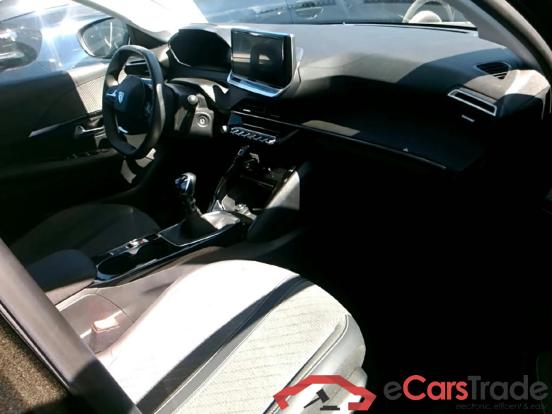 Peugeot 208 Allure 100 S&S BVM6 #3