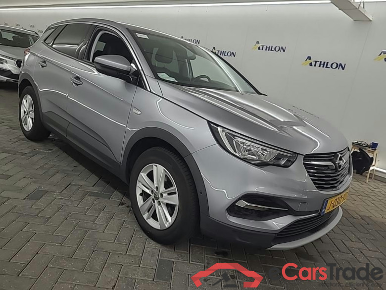 OPEL Grandland X 1.2 Turbo S&S 96kW Bus. Executive Auto 5D #2