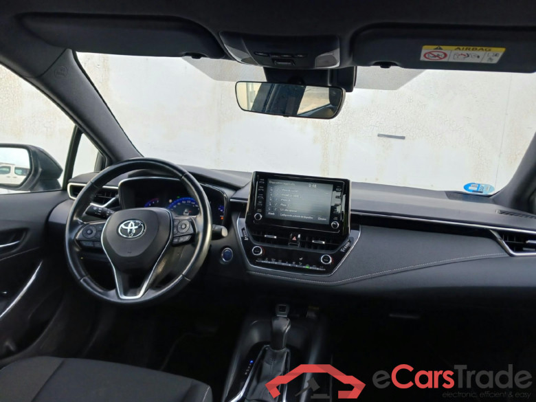TOYOTA Corolla / 2019 / 5P / berlina con portón 1.8 125H ACTIVE TECH E-CVT (CX) #3