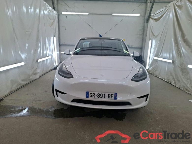 TESLA Model Y / 2021 / 5P / SUV RWD
